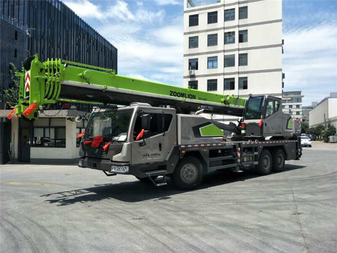 阳城县跨街广告牌的高空安装注意事项